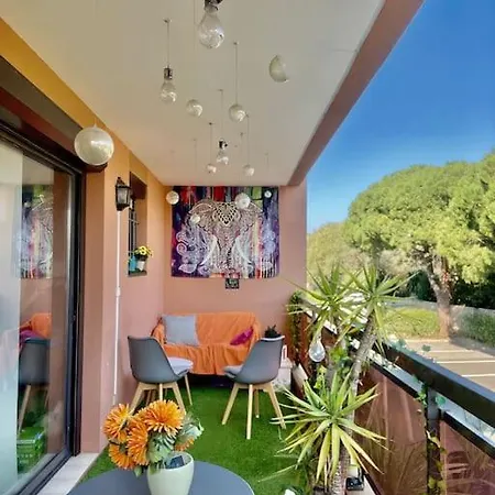 Appartement Superbe Studio Au Calme Avec Piscine