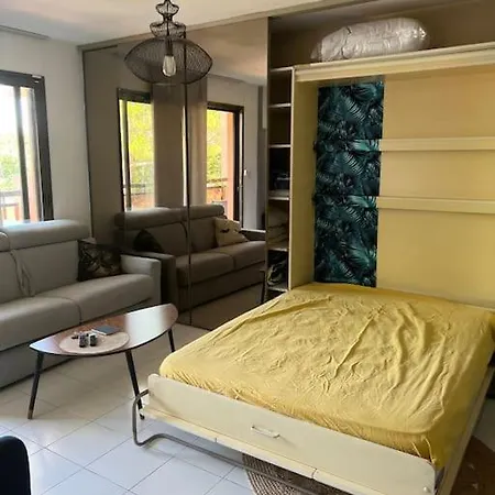 Appartement Superbe Studio Au Calme Avec Piscine *