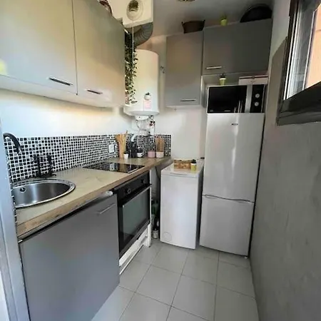Superbe Studio Au Calme Avec Piscine Appartement *
